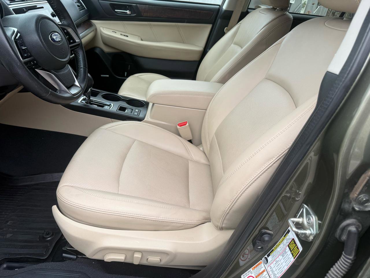 Used 2019 Subaru Outback 2.5i Limited w/ Popular Package #2 image 9