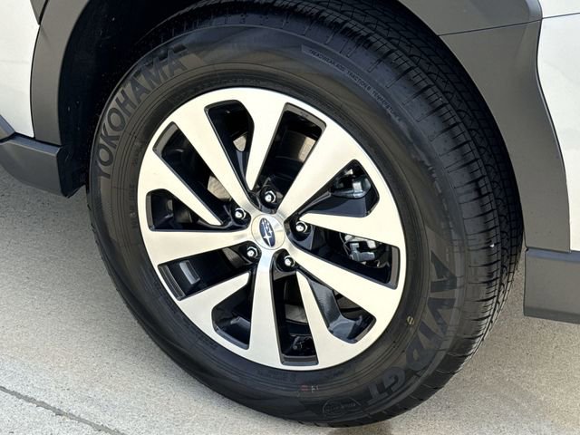Certified 2025 Subaru Outback Premium image 12