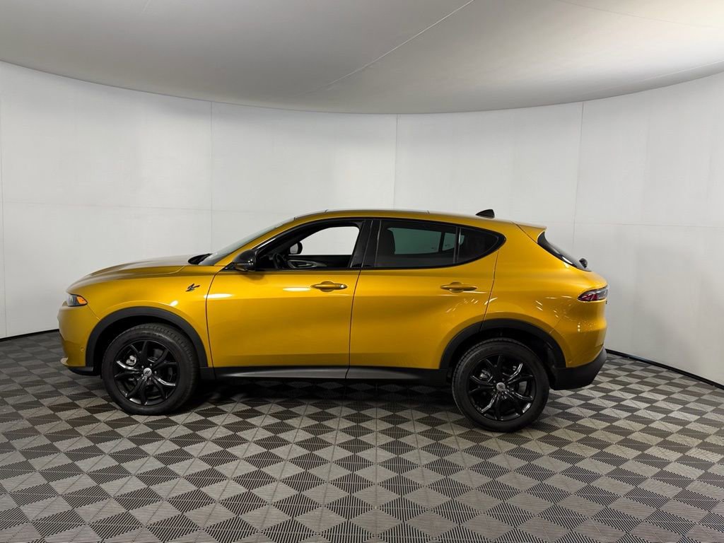 Used 2024 Dodge Hornet GT Plus w/ Tech Pack Plus w/o Parking image 40