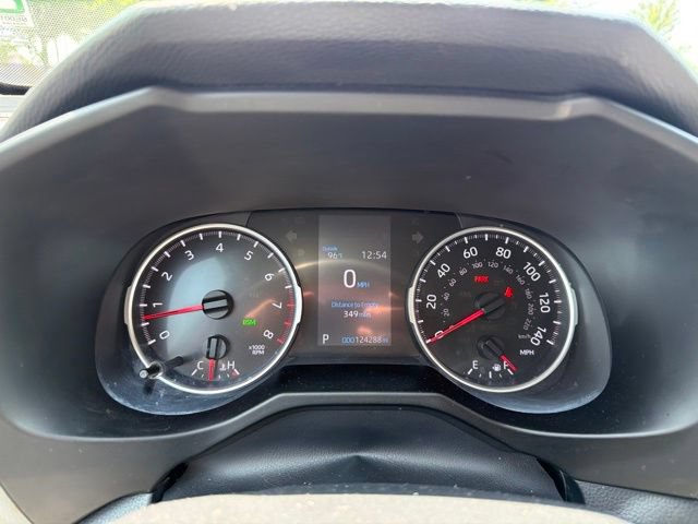Used 2019 Toyota RAV4 XLE Premium w/ Cold Weather Package AWD/4WD image 18
