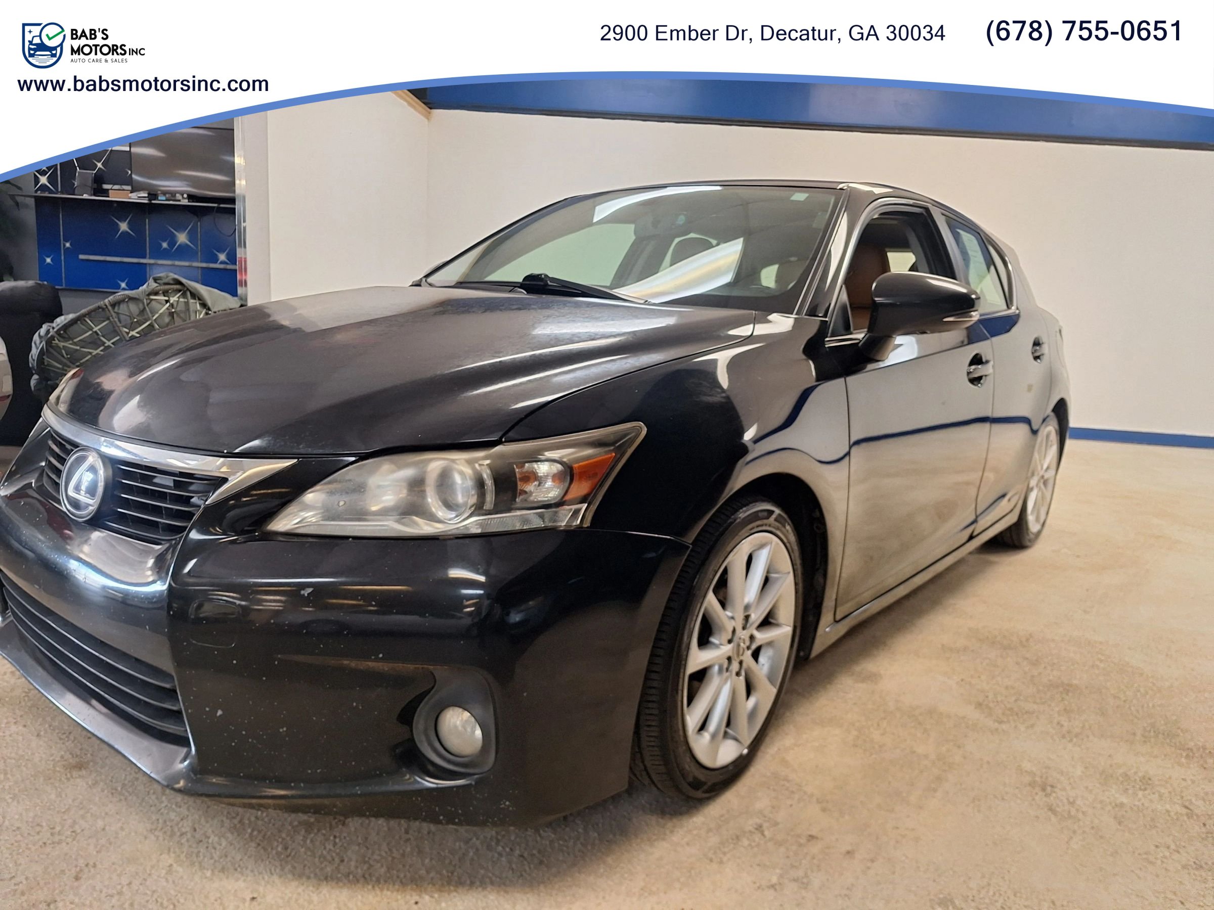 Used 2013 Lexus CT 200h w/ Premium Pkg w/Navigation FWD image 2