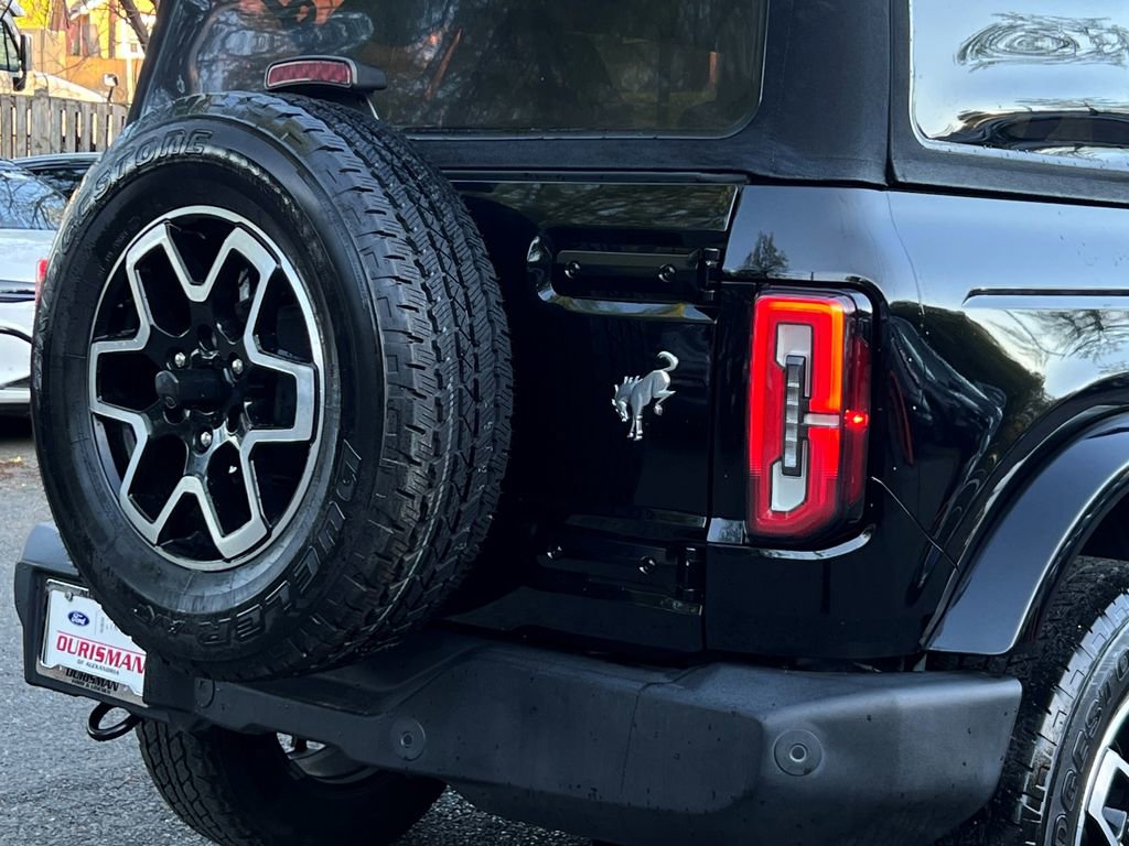 Used 2022 Ford Bronco Outer Banks image 11