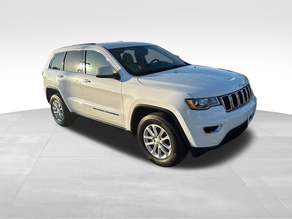 Used 2022 Jeep Grand Cherokee Laredo E AWD/4WD image 8