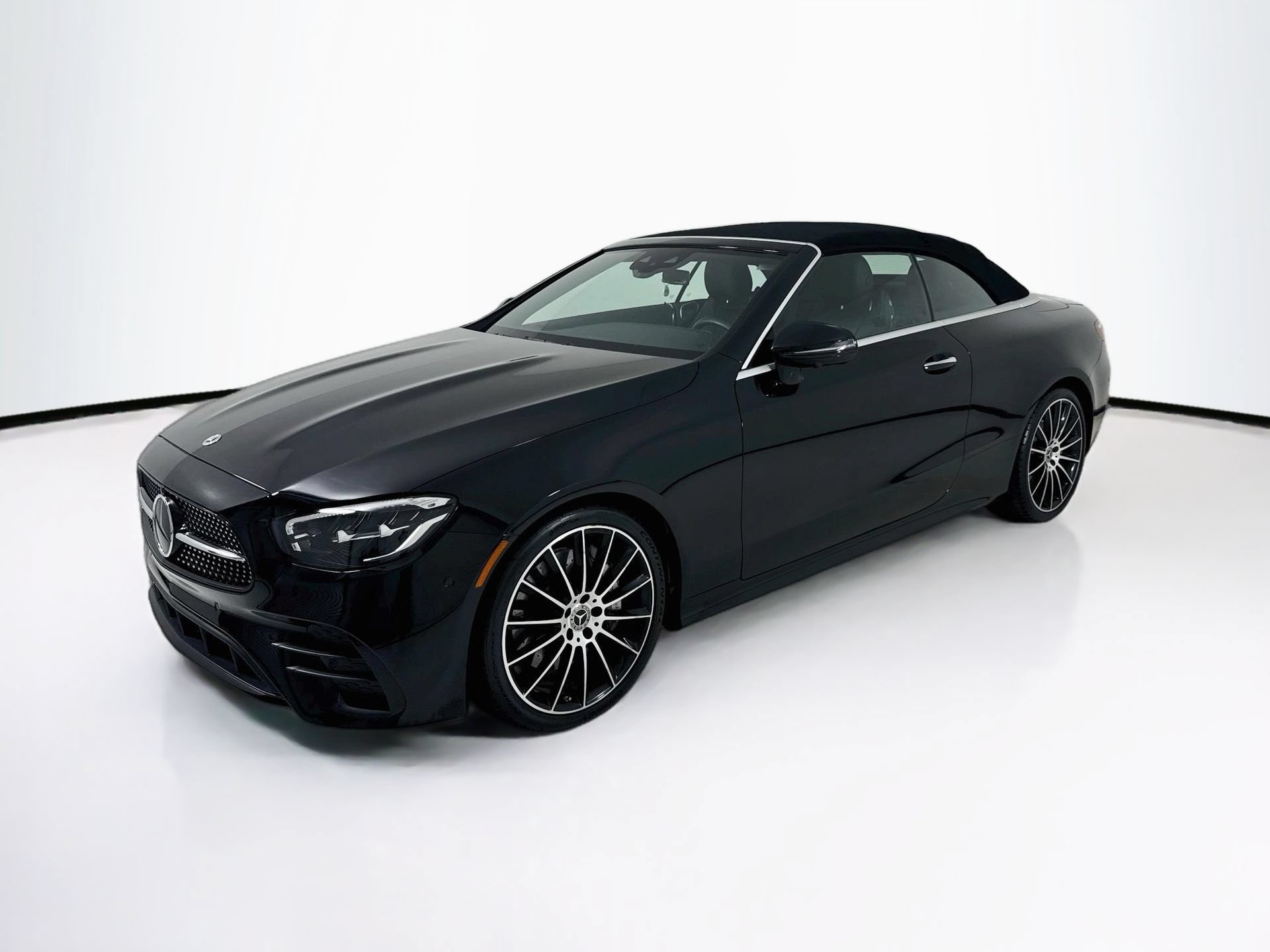 Used 2023 Mercedes-Benz E 450 Cabriolet image 3