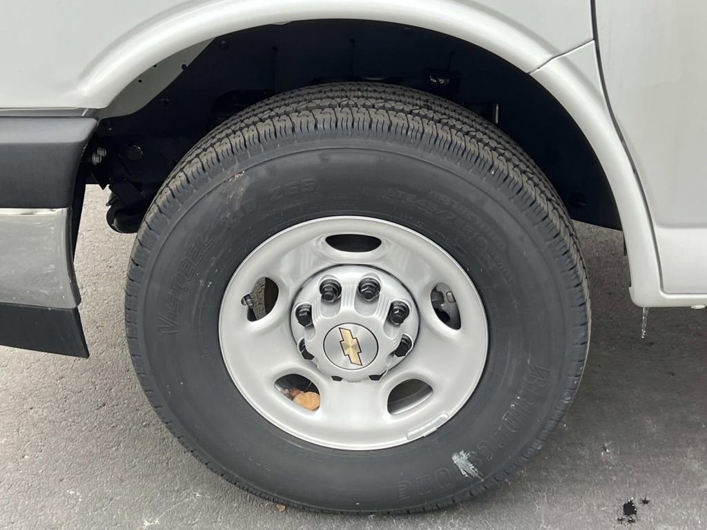 New 2025 Chevrolet Express 2500 w/ Driver Convenience Package image 8