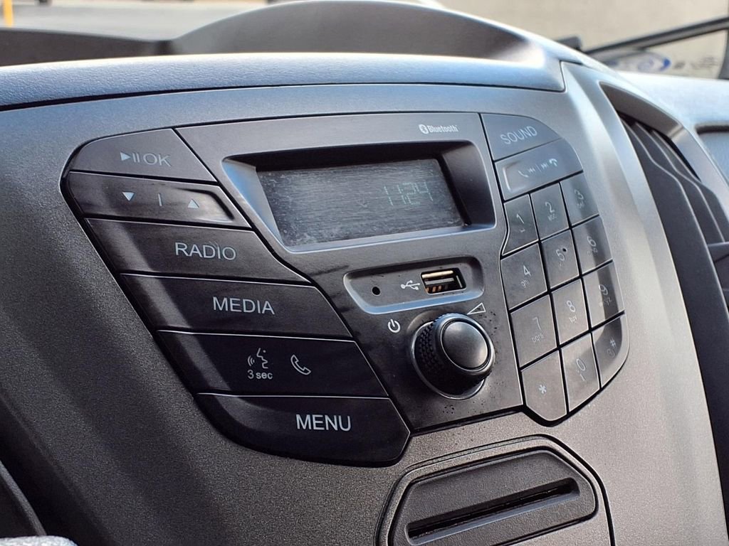 Used 2018 Ford Transit 150 XL image 7