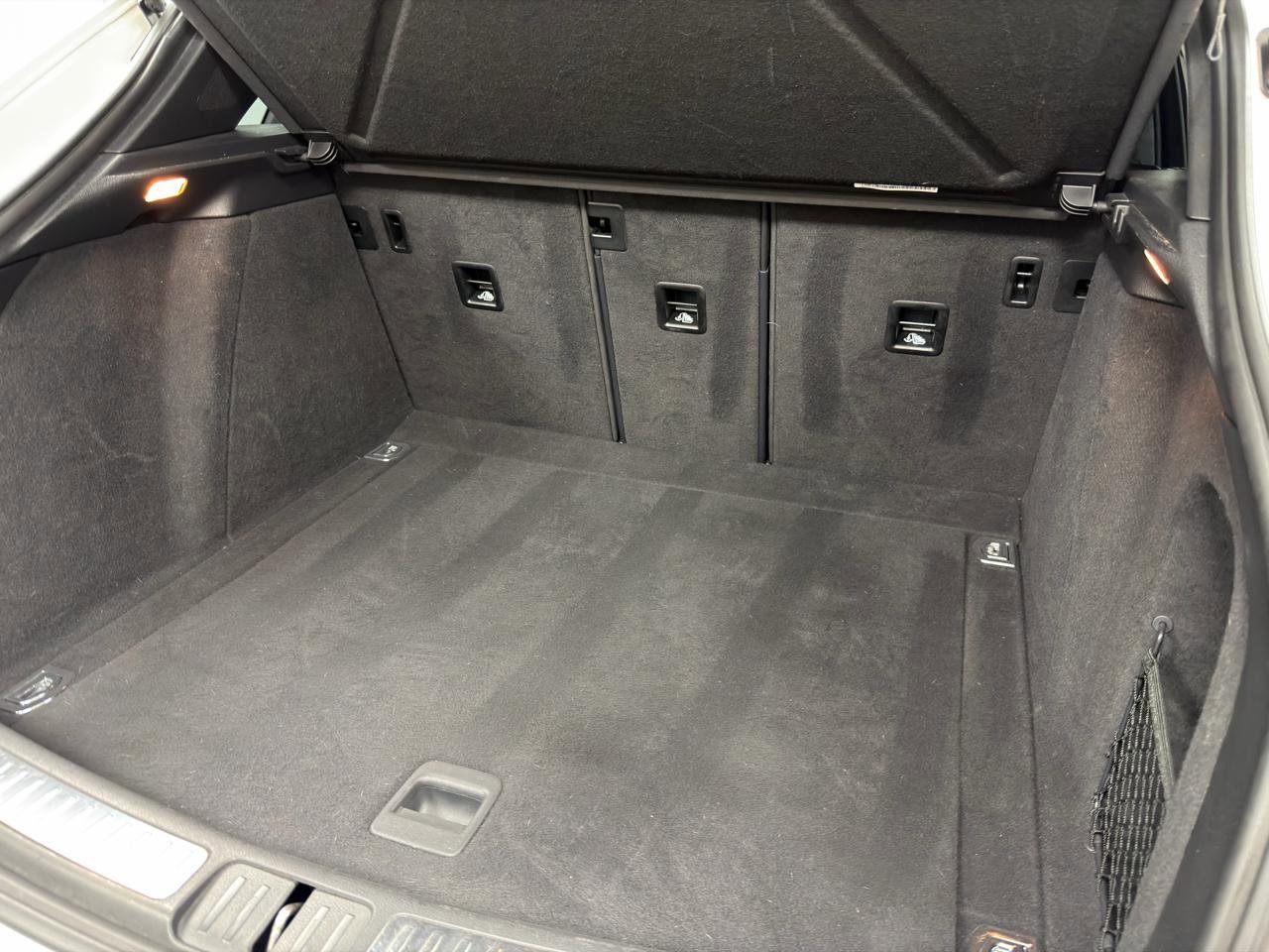 Used 2015 Porsche Macan Turbo image 35