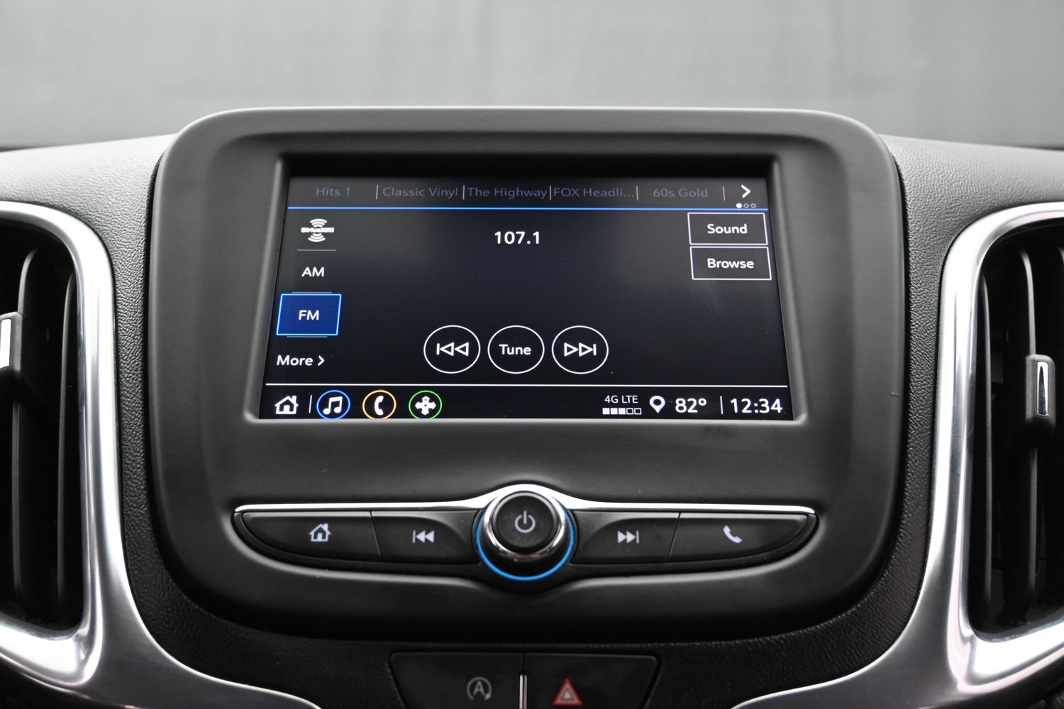Used 2022 Chevrolet Equinox LT FWD image 34
