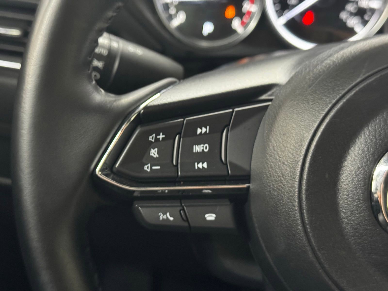 Used 2025 MAZDA CX-5 AWD 2.5 S w/ Select Package image 21