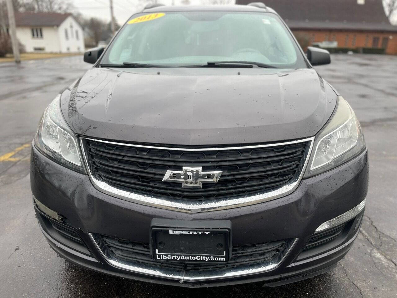 Used 2013 Chevrolet Traverse LS image 3