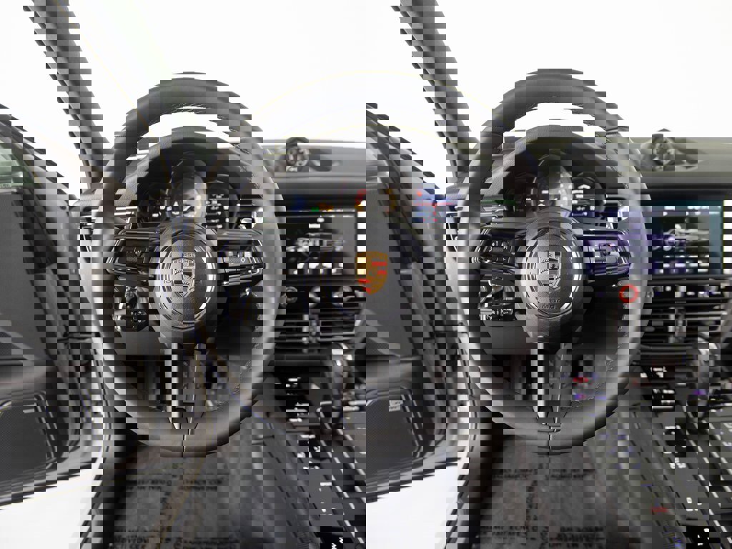 New 2026 Porsche Macan S image 17