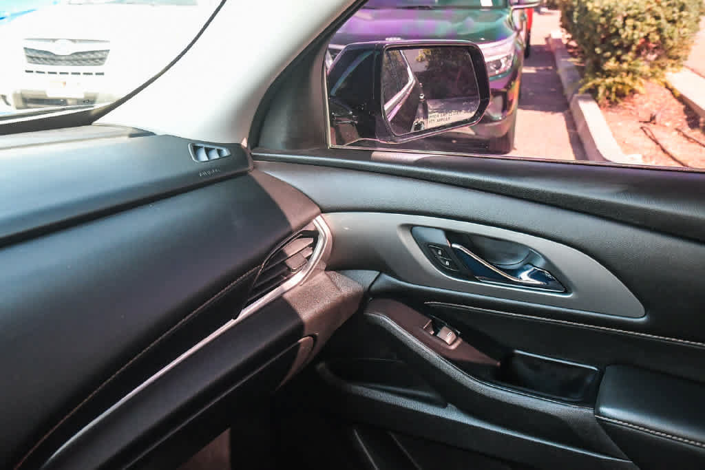 Used 2020 Chevrolet Traverse LS w/ LPO, Floor Liner Package FWD image 19