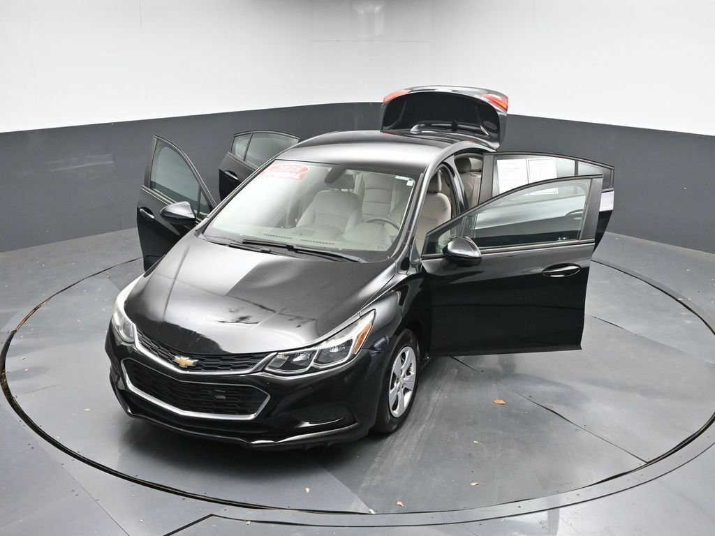 Used 2018 Chevrolet Cruze LS image 43