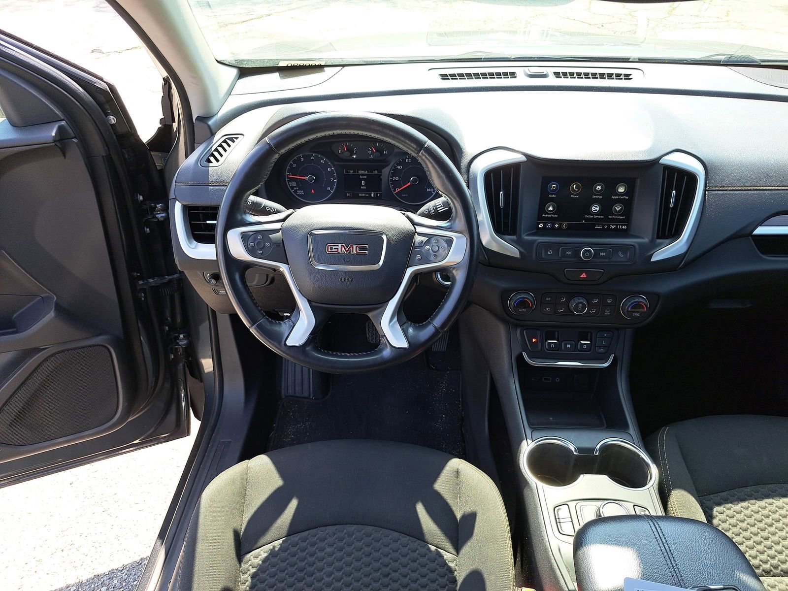 Used 2018 GMC Terrain SLE w/ Driver Convenience Package image 6