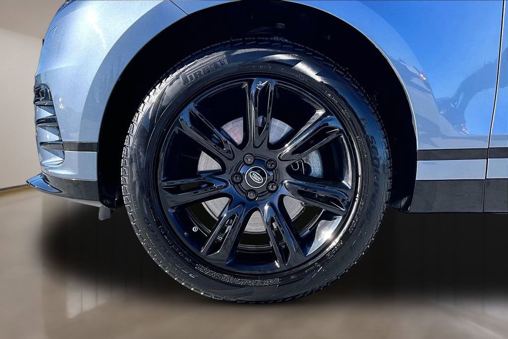 Certified 2023 Land Rover Range Rover Velar R-Dynamic S image 32