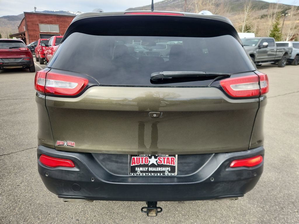 Used 2015 Jeep Cherokee Latitude w/ Comfort/Convenience Group AWD/4WD image 5