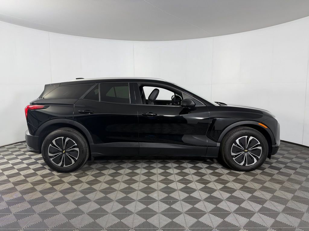 Used 2025 Chevrolet Blazer EV LT image 5