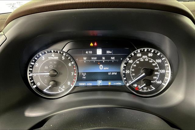 Used 2024 Nissan Armada Platinum w/ Captain's Chairs Package image 20