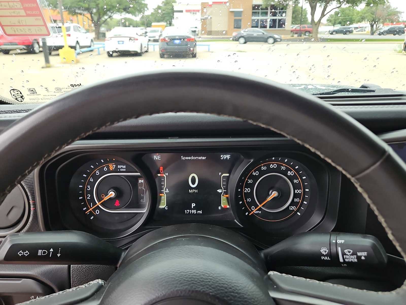 Used 2025 Jeep Gladiator Rubicon w/ Convenience Group AWD/4WD image 22