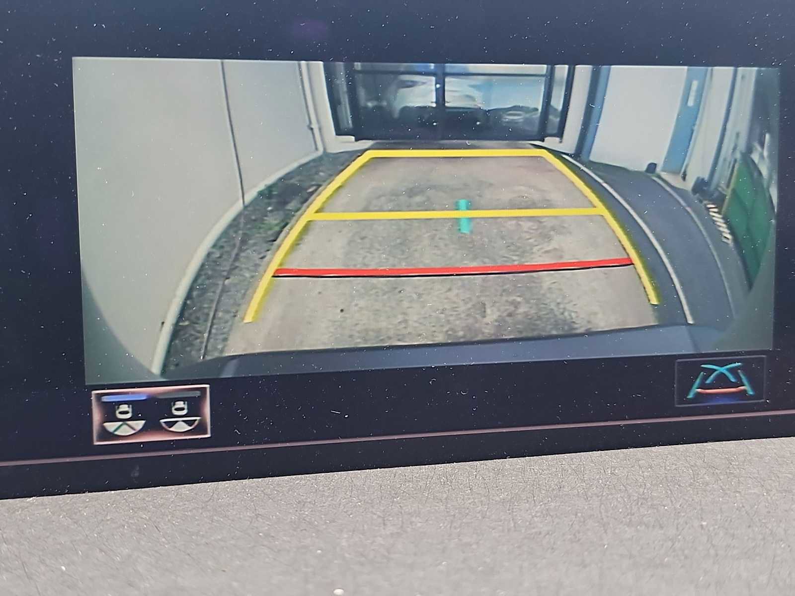 Used 2021 Lexus UX 250h 250h Luxury image 18