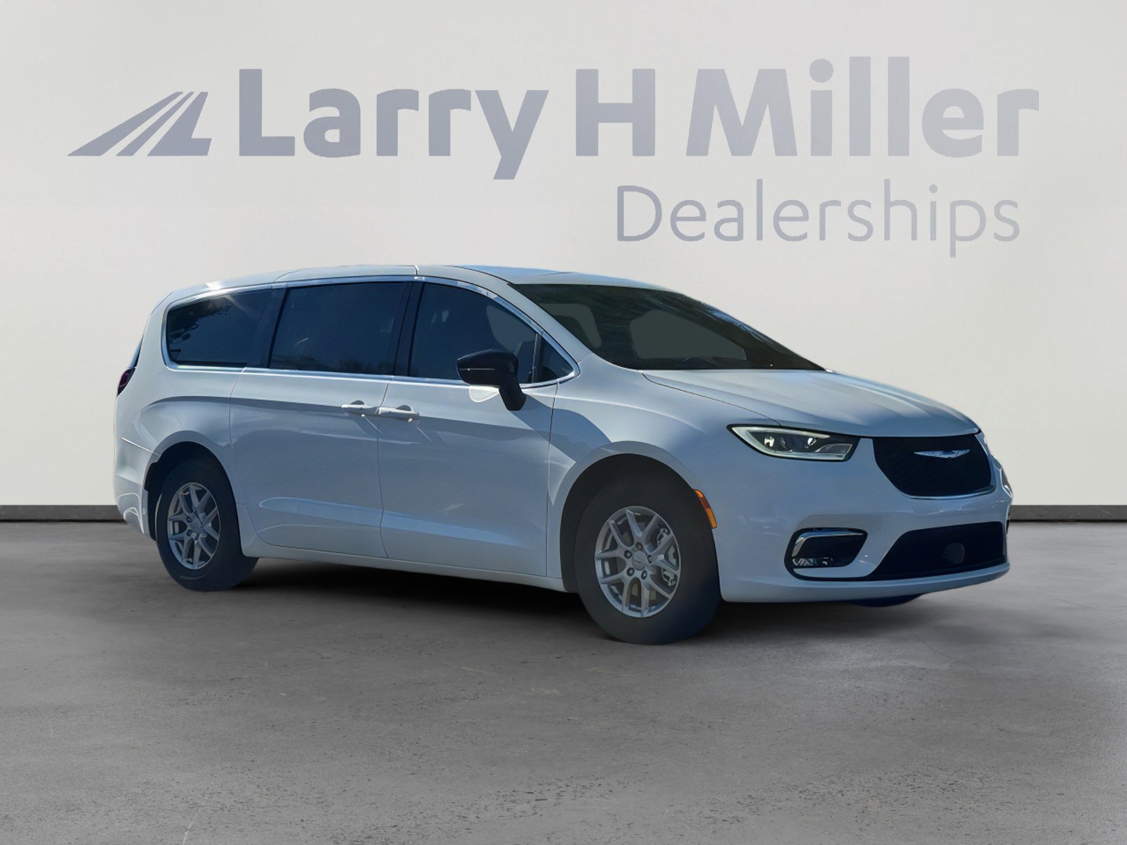 New 2026 Chrysler Pacifica Select image 8