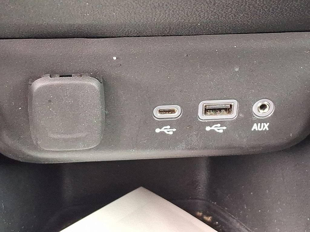 Used 2023 Chevrolet TrailBlazer LT w/ Convenience Package FWD image 24