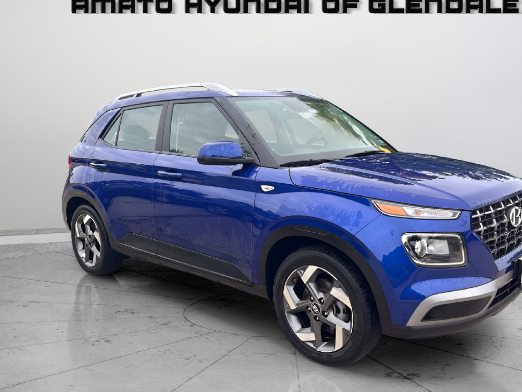 Certified 2025 Hyundai Venue SEL FWD image 5