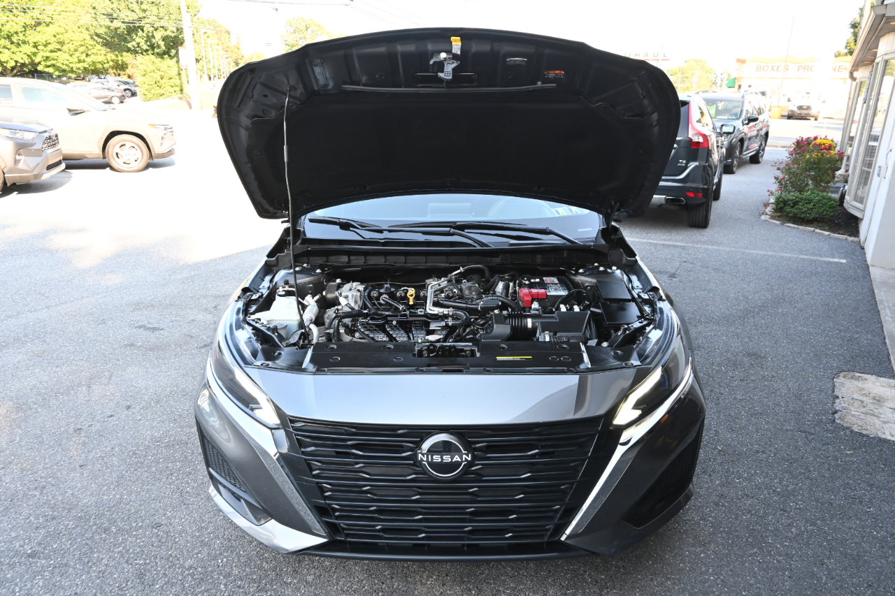 Used 2024 Nissan Altima 2.5 SV image 31