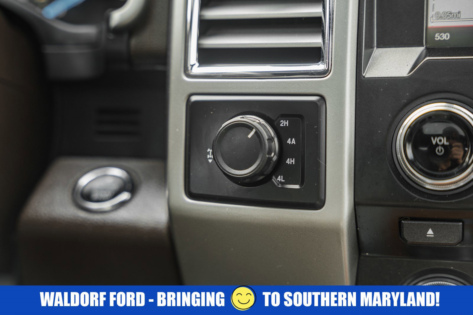 Used 2015 Ford F150 King Ranch w/ Equipment Group 601A Luxury image 32