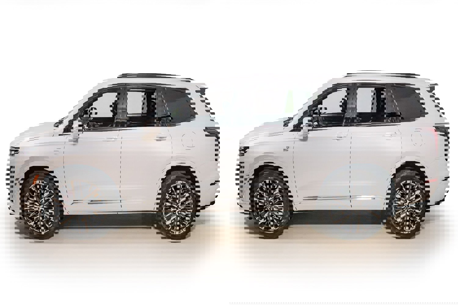 Used 2024 Cadillac XT6 Sport w/ Technology Package image 3