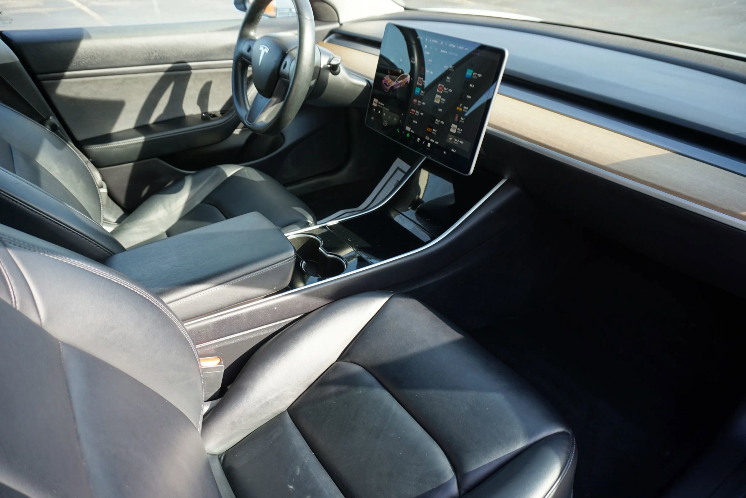 Used 2019 Tesla Model 3 Long Range image 29