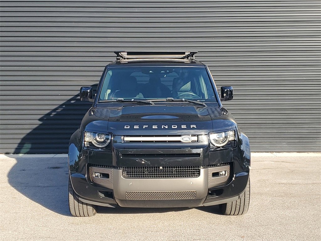 Used 2021 Land Rover Defender 110 X-Dynamic HSE image 10