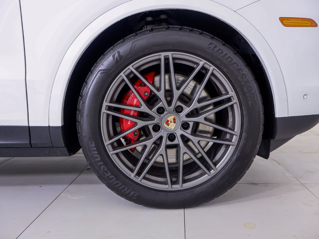 Certified 2026 Porsche Cayenne S AWD/4WD image 29