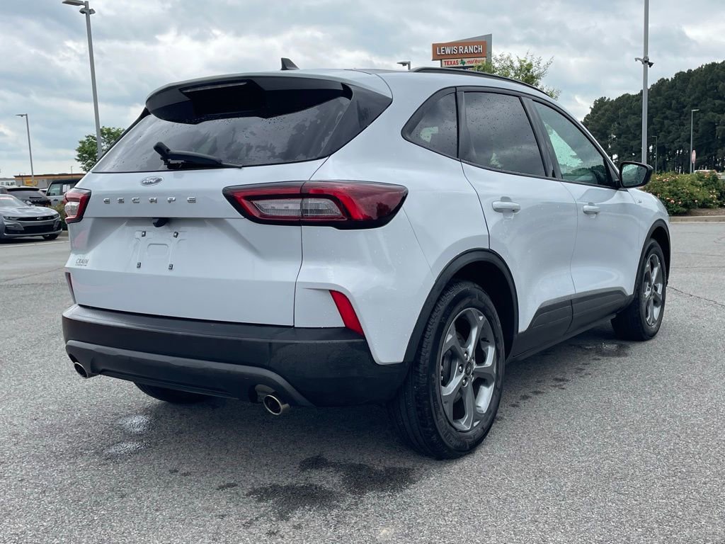 Used 2025 Ford Escape ST-Line FWD image 8
