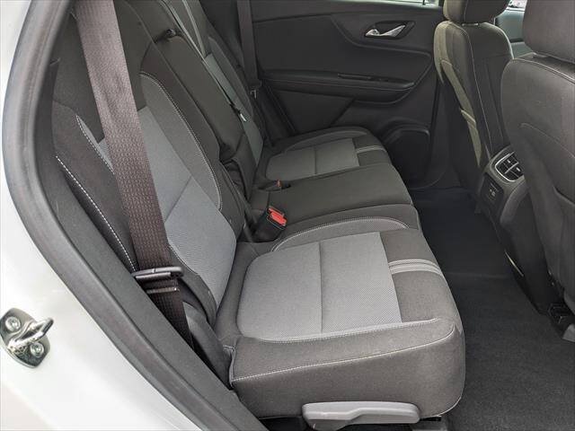 Used 2025 Chevrolet Blazer LT w/ Convenience Package FWD image 18