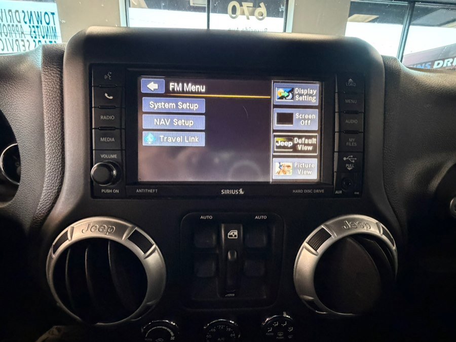 Used 2013 Jeep Wrangler Unlimited Rubicon w/ Connectivity Group image 42