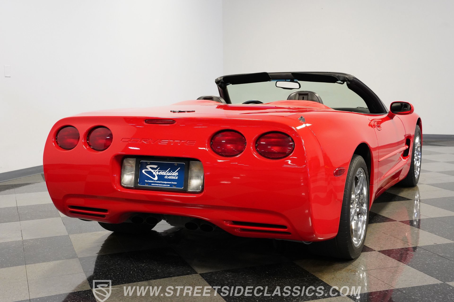 Used 1999 Chevrolet Corvette Convertible w/ Memory Pkg RWD image 12