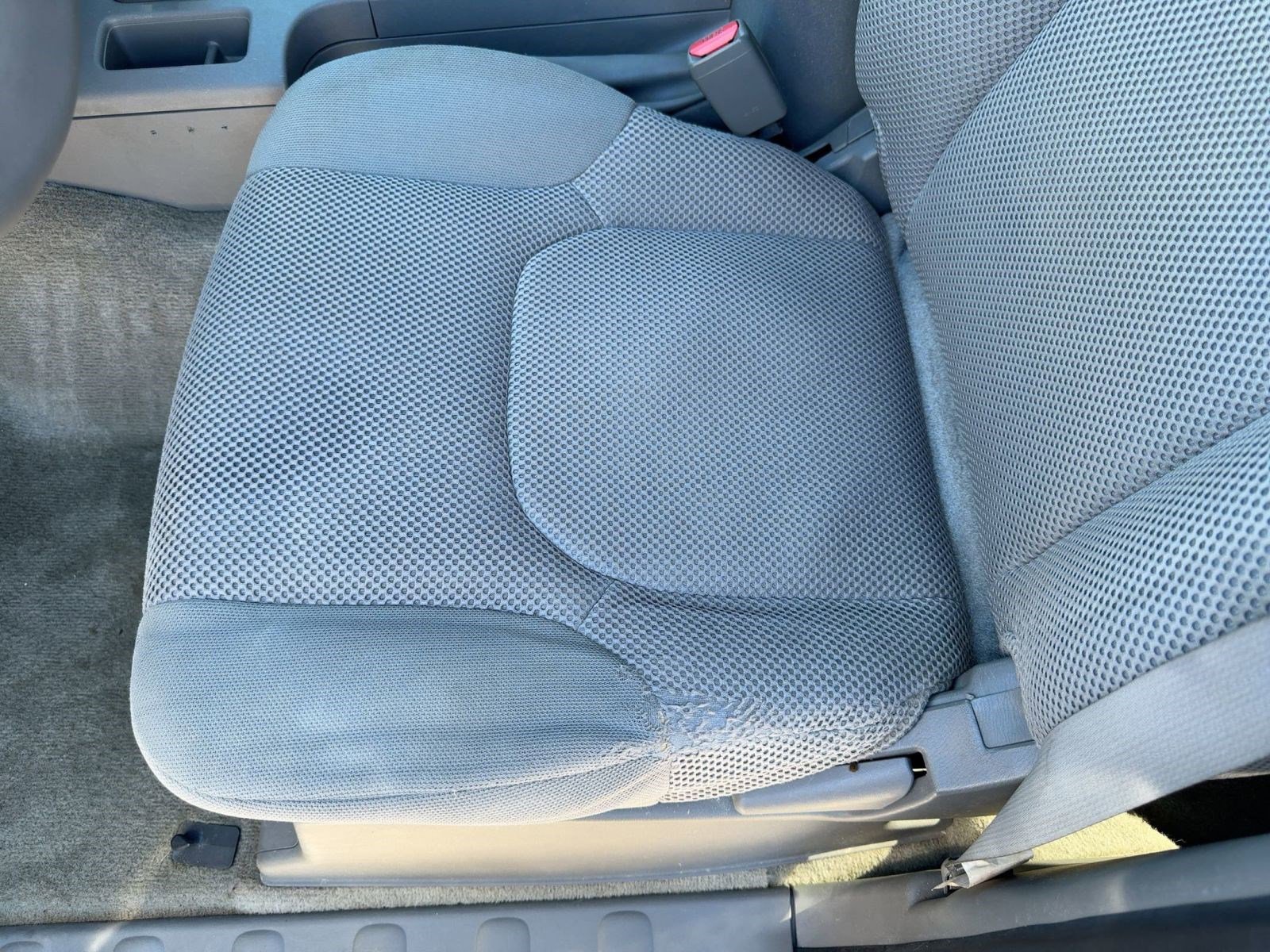 Used 2014 Nissan Frontier SV image 14