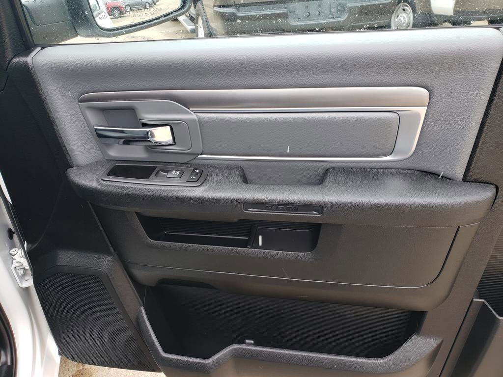 Used 2023 RAM 1500 Classic SLT image 13