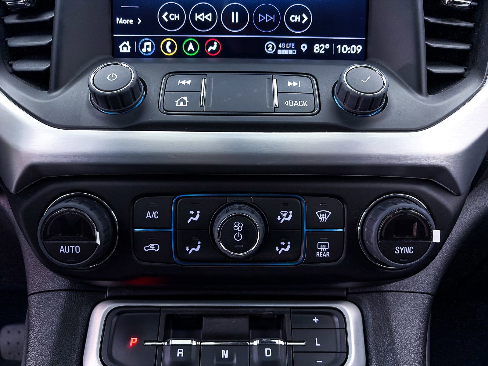 Used 2022 GMC Acadia SLE w/ Driver Convenience Package FWD image 27