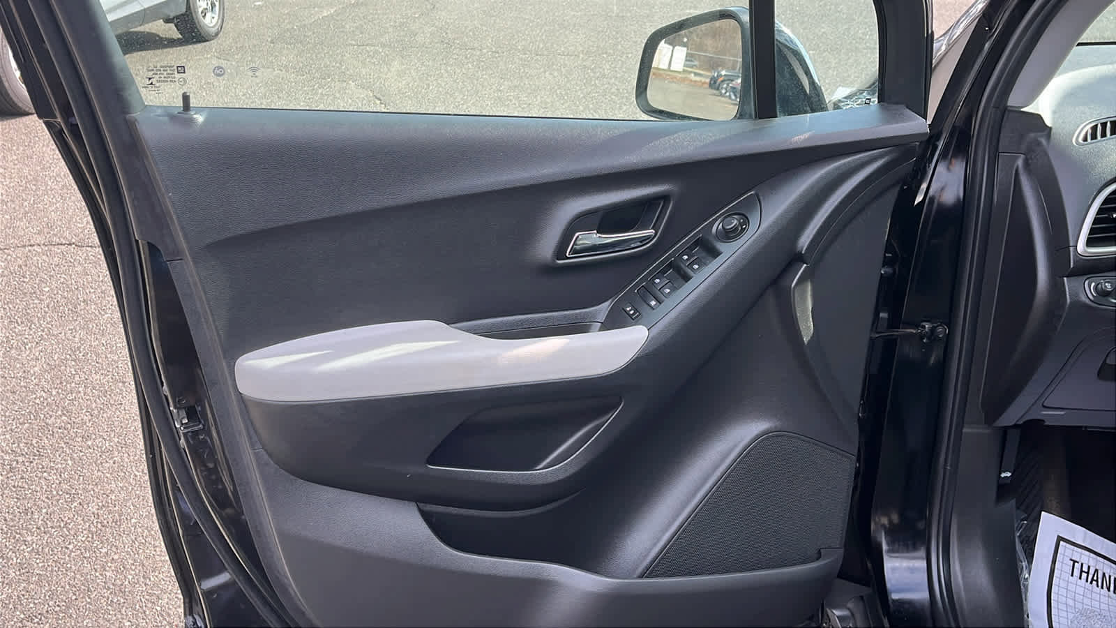 Used 2020 Chevrolet Trax LT image 9