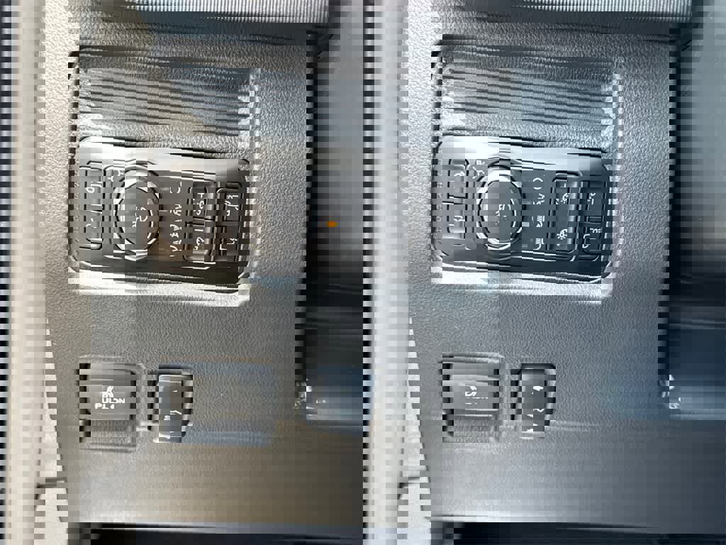 New 2026 Ford F350 Platinum image 31