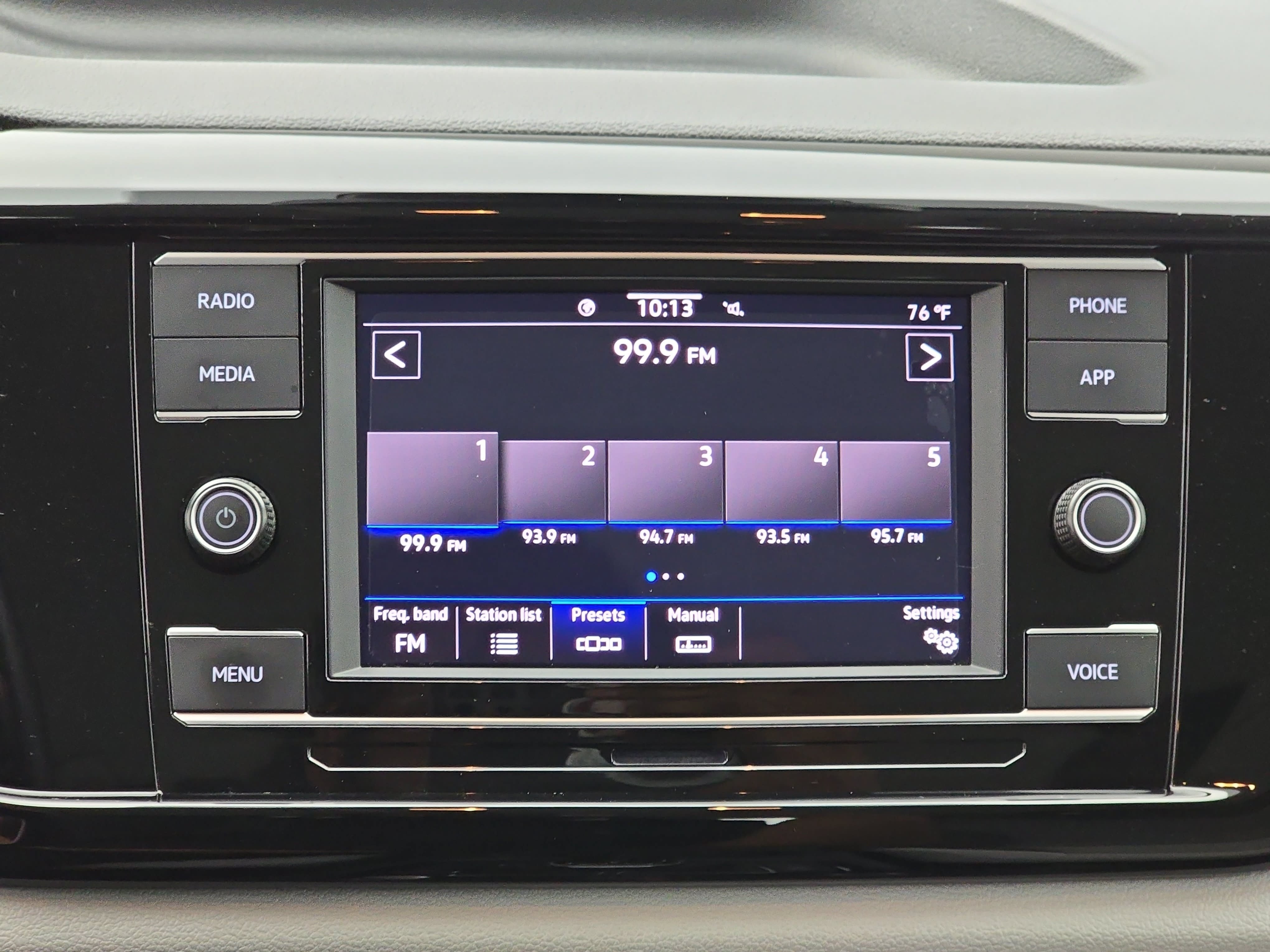 Used 2024 Volkswagen Taos S FWD image 20