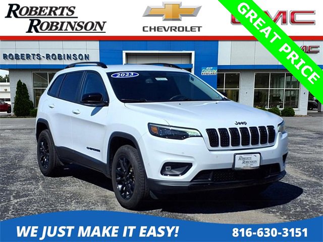 Used 2023 Jeep Cherokee Altitude Lux