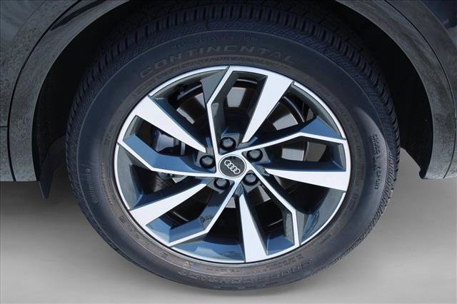 Used 2022 Audi Q5 2.0T Premium Plus w/ Premium Plus Package AWD/4WD image 14