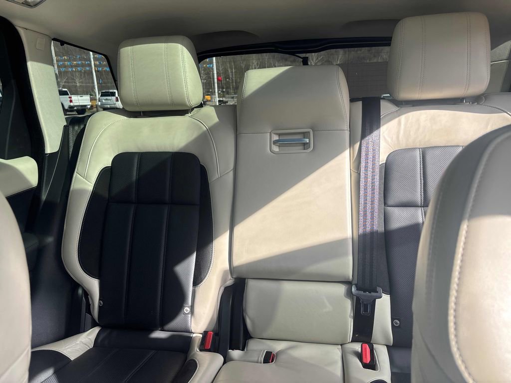 Used 2019 Land Rover Range Rover Sport HST image 15