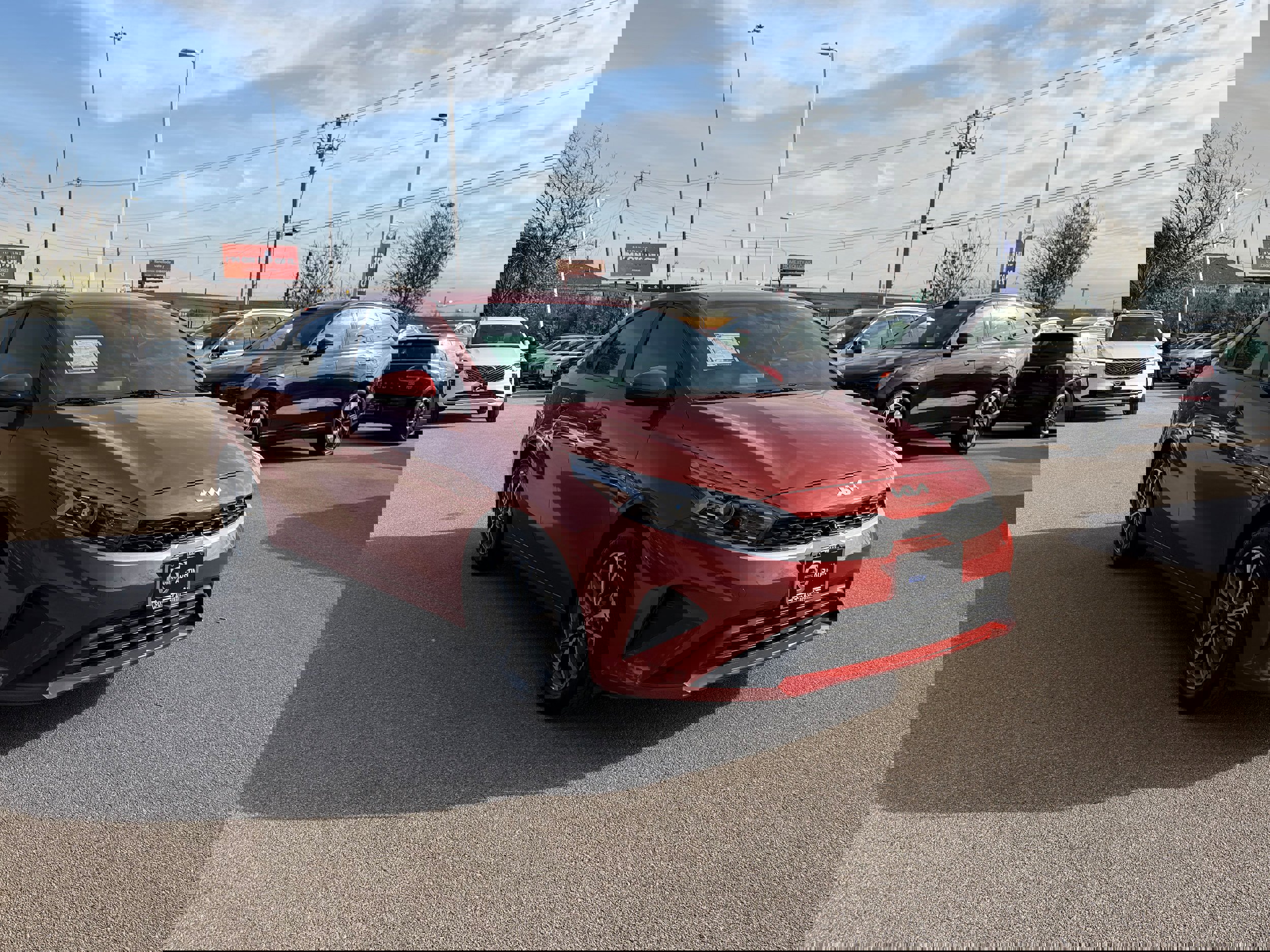 Used 2023 Kia Forte LXS image 7