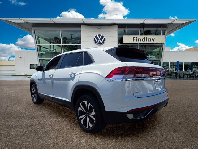 Used 2024 Volkswagen Atlas Cross Sport SE FWD image 4