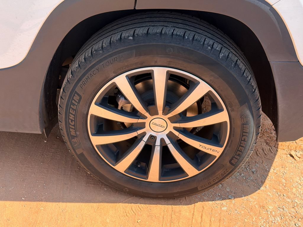 Used 2020 GMC Terrain SLT w/ Preferred Package FWD image 17