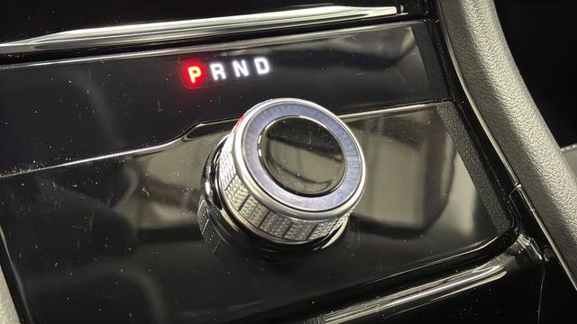 Certified 2023 Jeep Grand Cherokee Laredo image 31